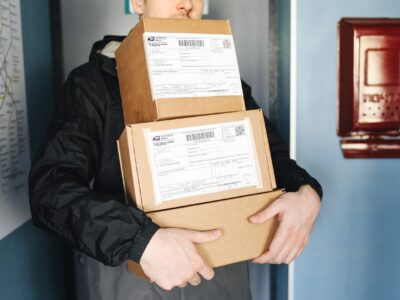 packages-6153947_1280